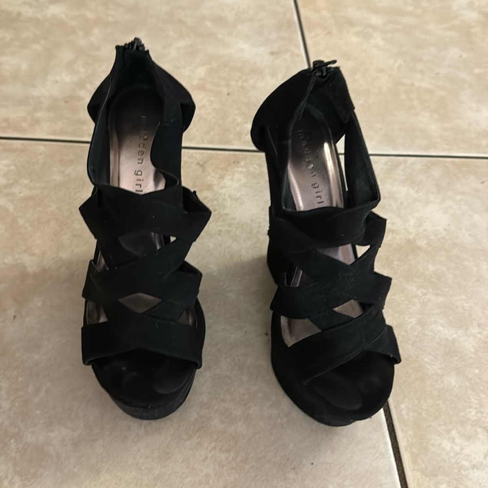 Madden girl wedges in size 7.